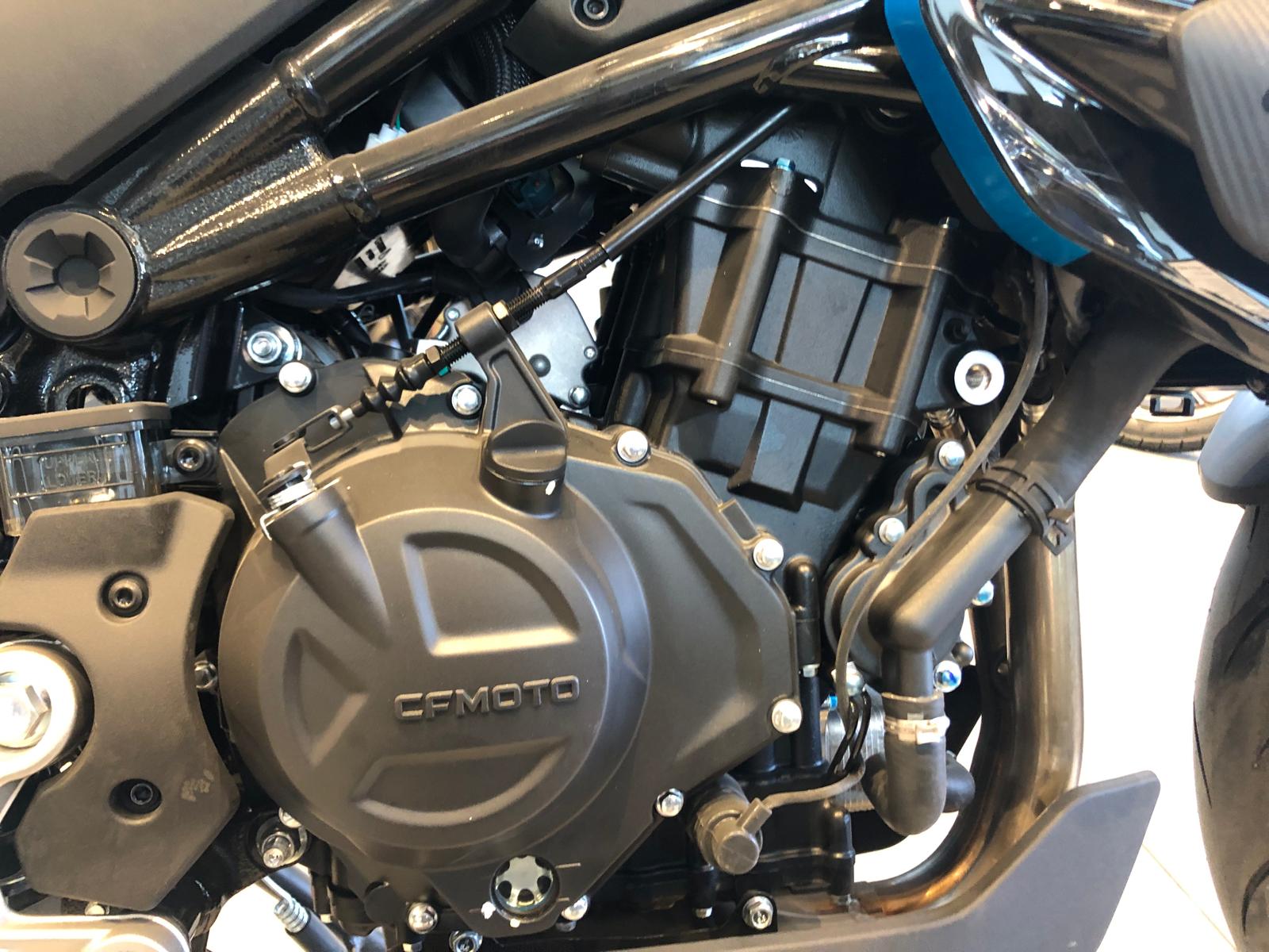 CF MOTO 450 NK 2026 MODEL BEYAZ/MAVİ RENK - Görsel 18