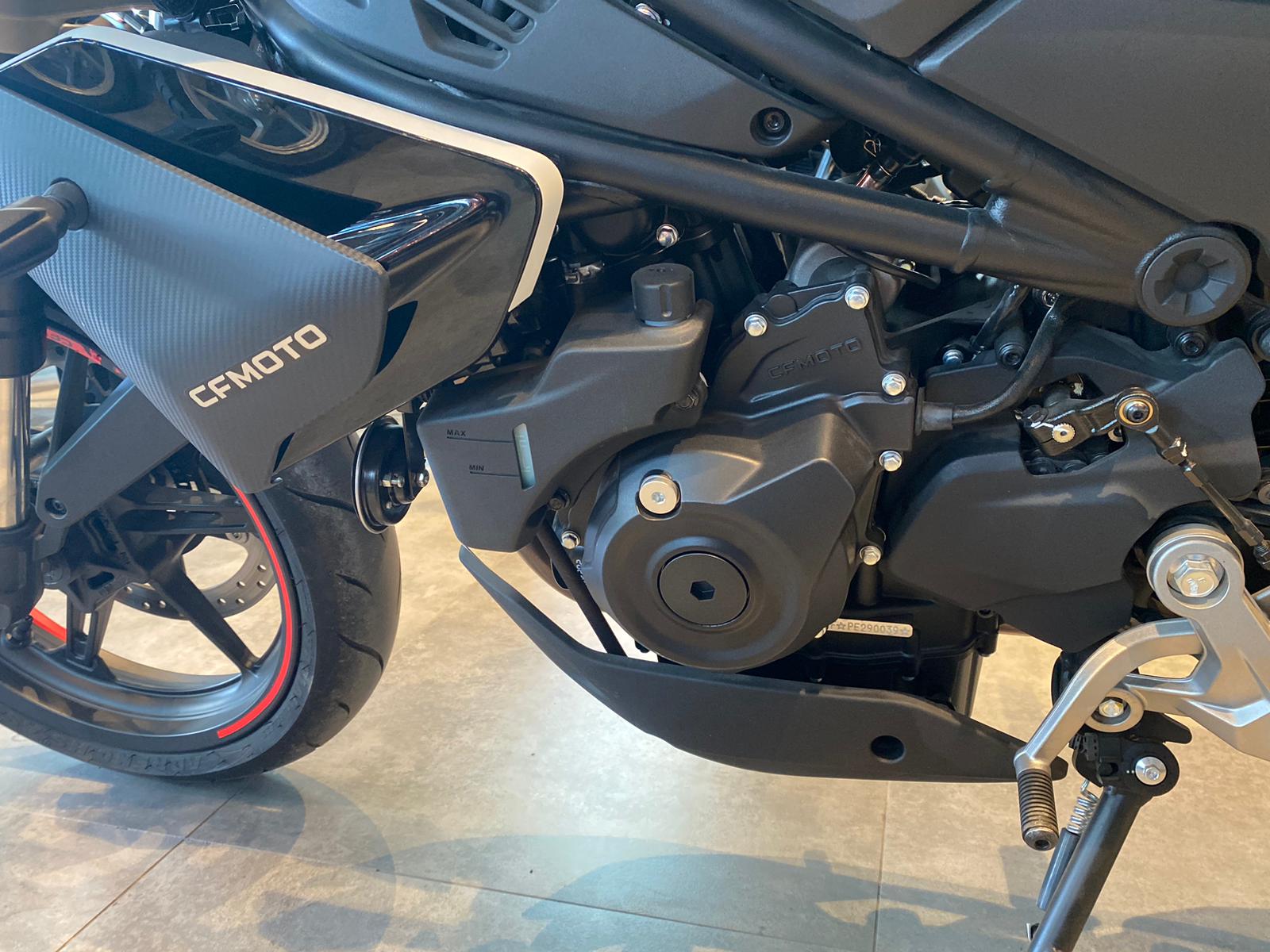 CF MOTO 450 NK 2026 MODEL BEYAZ/GRİ RENK - Görsel 15