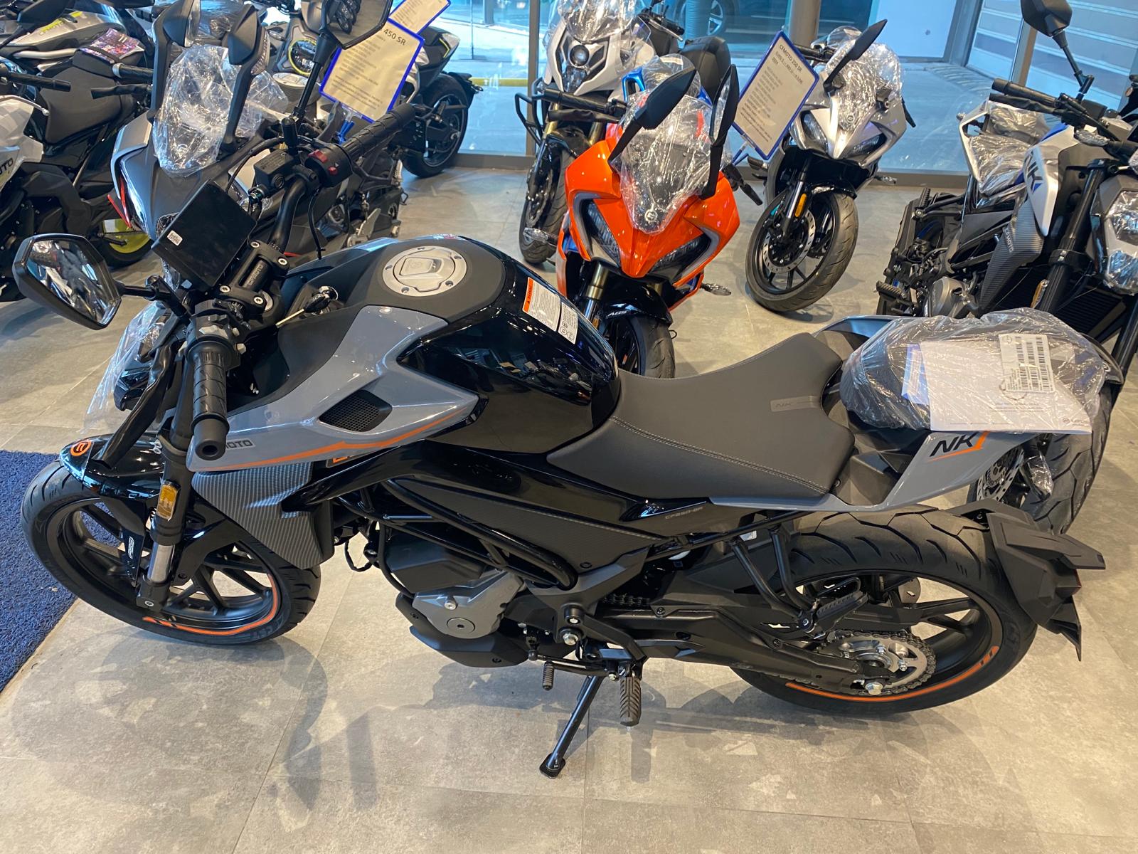 CF MOTO 250 NK 2026 MODEL SİYAH RENK - Görsel 3