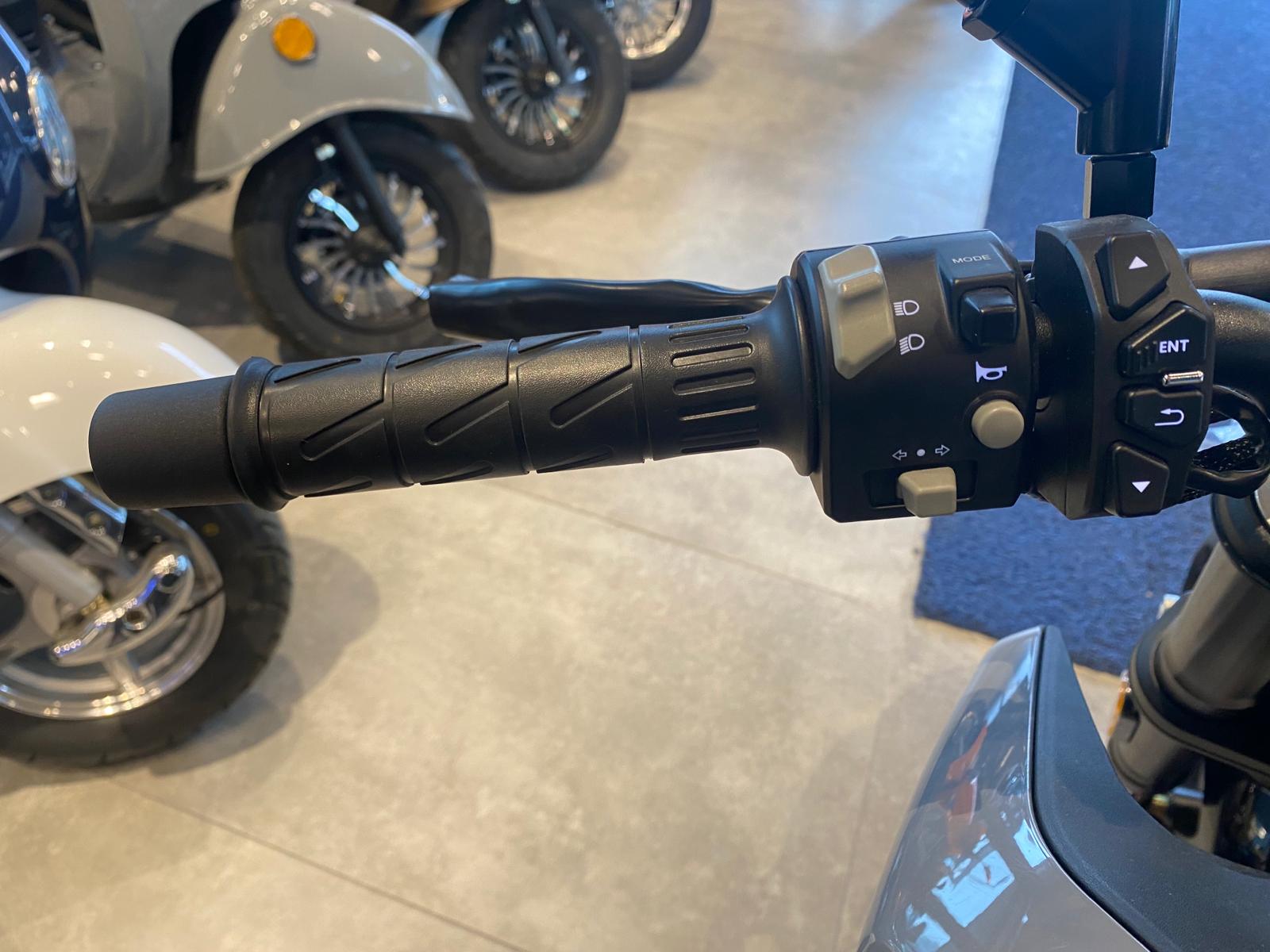 CF MOTO 250 NK 2026 MODEL SİYAH RENK - Görsel 9
