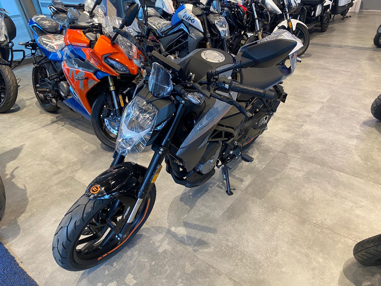CF MOTO 250 NK 2026 MODEL SİYAH RENK - Görsel 7