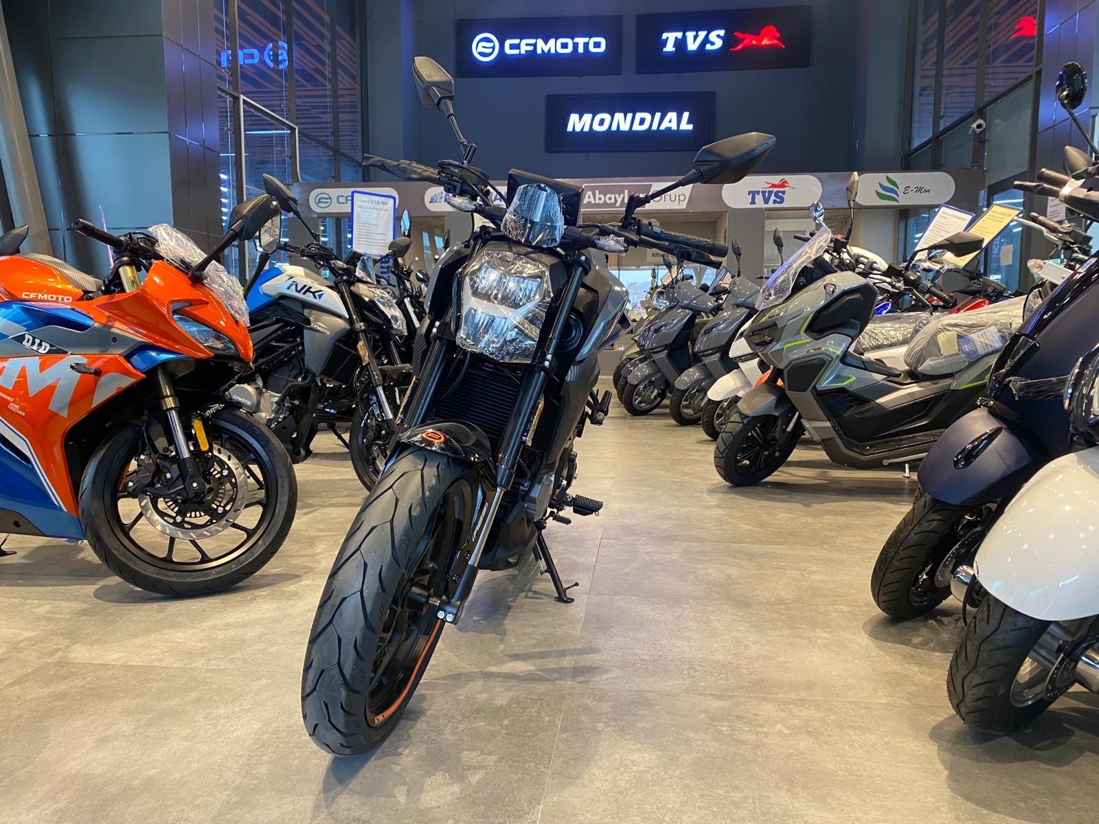 CF MOTO 250 NK 2026 MODEL SİYAH RENK - Görsel 5