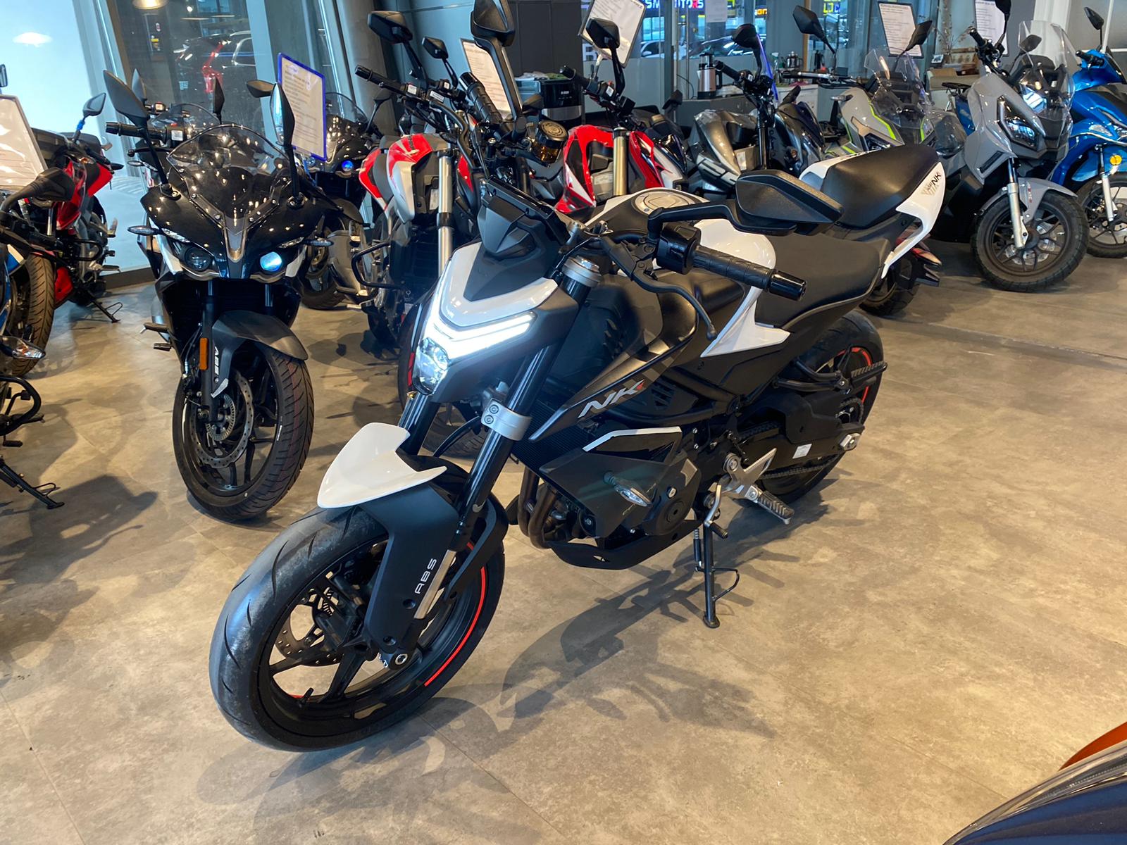 CF MOTO 450 NK 2026 MODEL BEYAZ/GRİ RENK - Görsel 13