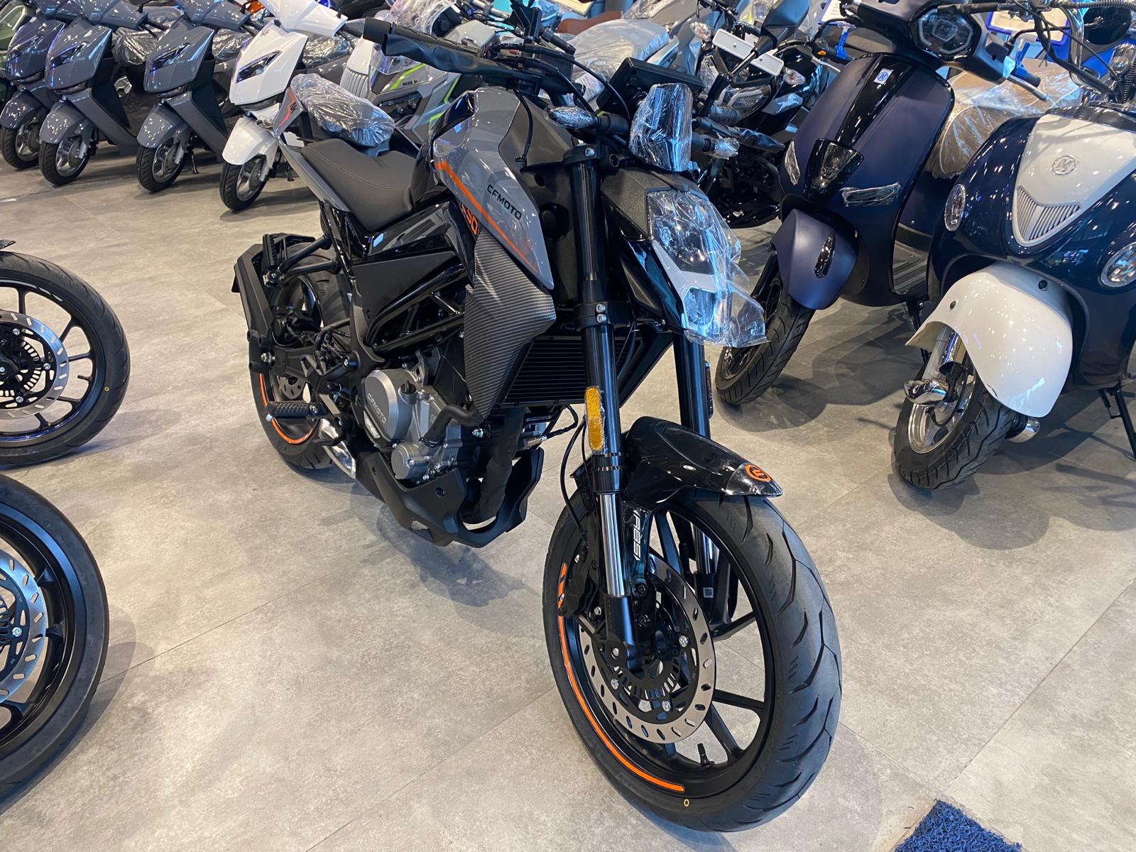 CF MOTO 250 NK 2026 MODEL SİYAH RENK - Görsel 11