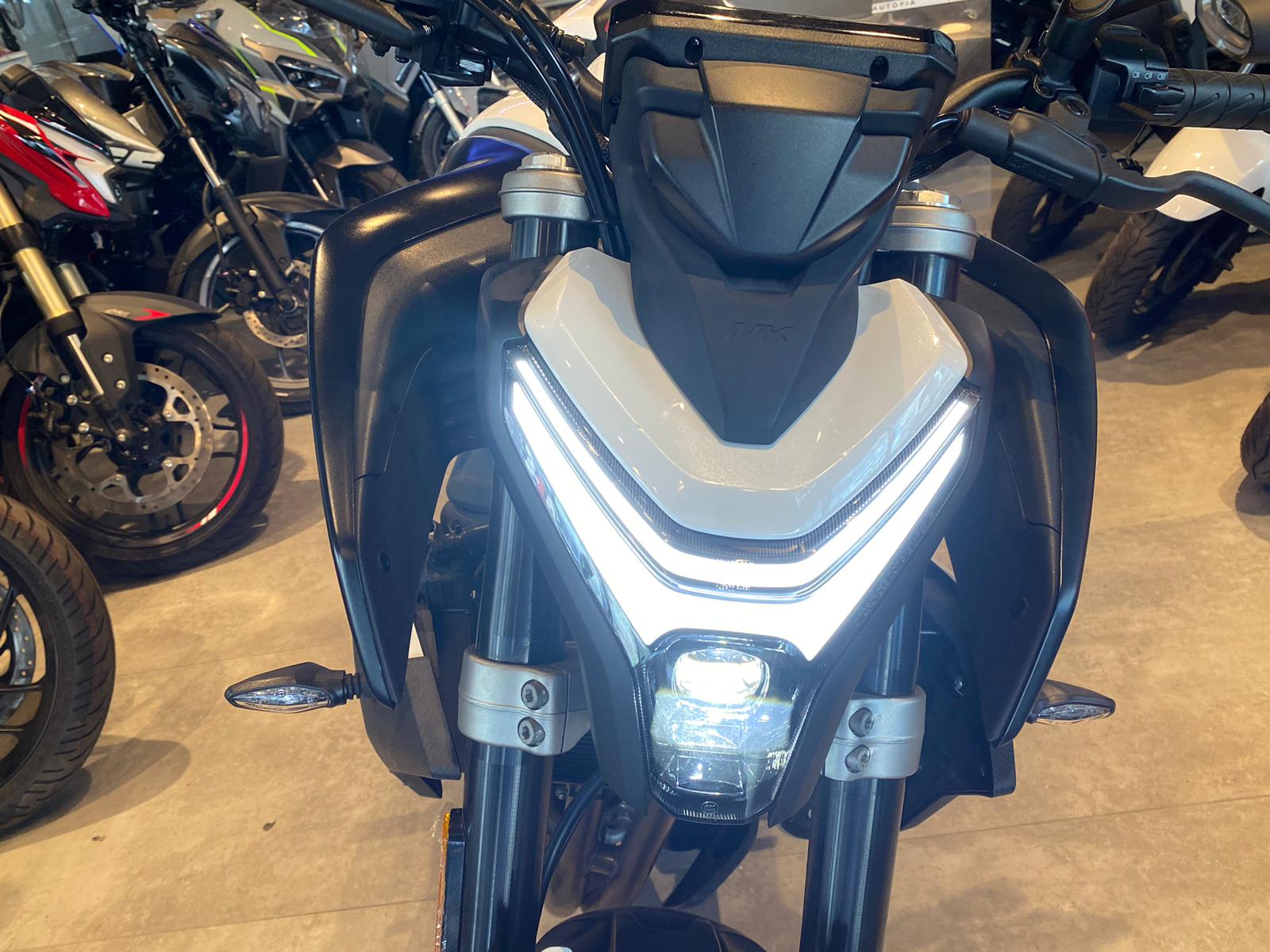 CF MOTO 450 NK 2026 MODEL BEYAZ/GRİ RENK - Görsel 8
