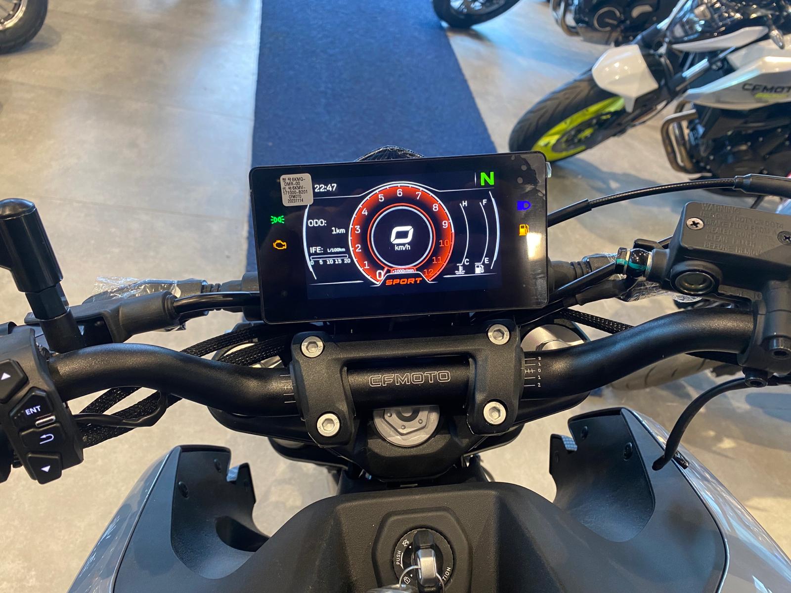 CF MOTO 250 NK 2026 MODEL SİYAH RENK - Görsel 10